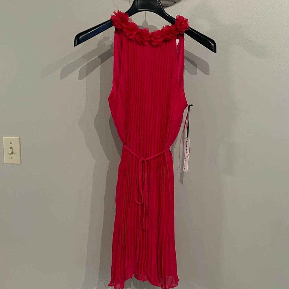 NWT Nicole Miller New York pleated dress​